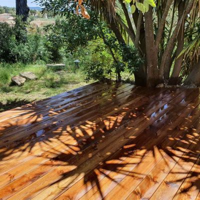 Création et pose de terrasse en bois exotique